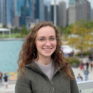 Meet your Posher, Lina